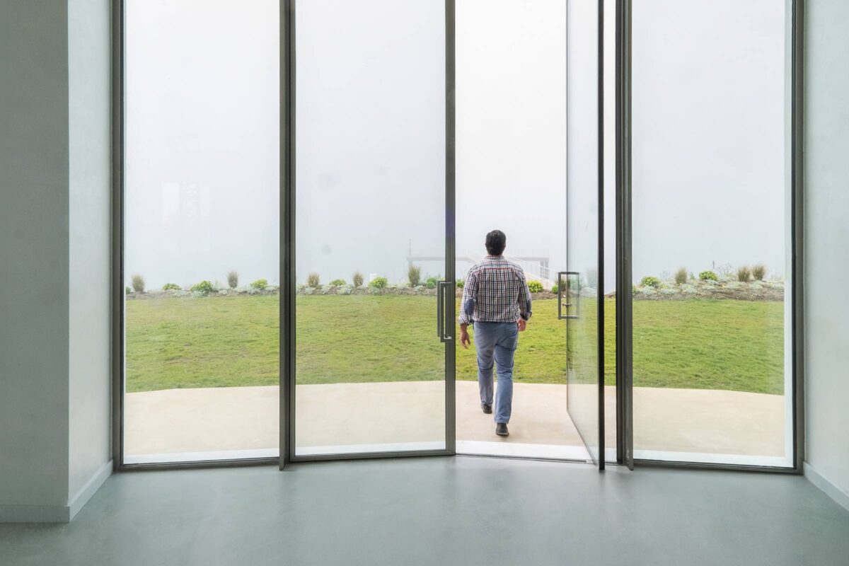 RCN Aluminium EXP-P pivot door