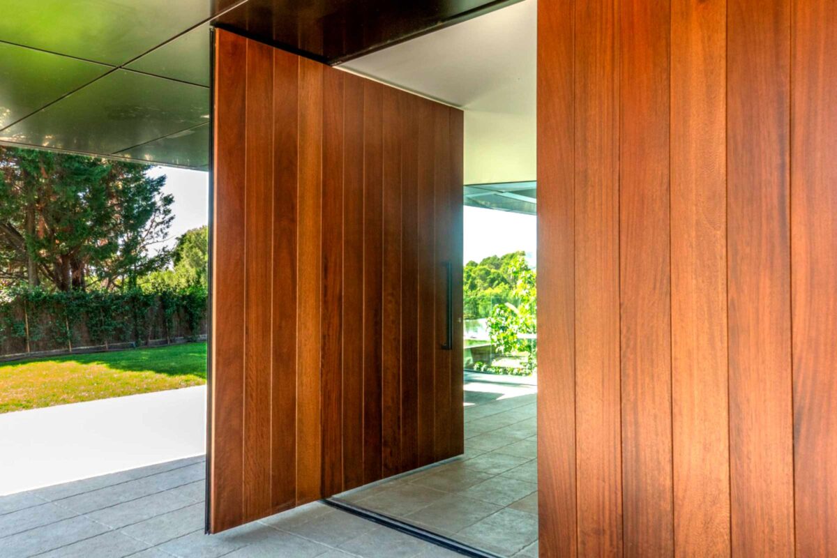 RCN EXPansion EXP-P Pivot Door